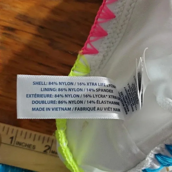 ๐ 5 For $25 VINEYARD VINES Coverstich Bikin Two Piece Swimsuit Size Medi - Picture 5 of 7